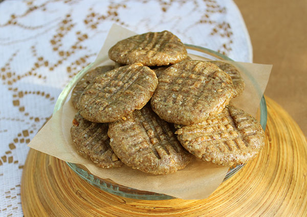 raw-peanut-butter-cookies-recipe-1